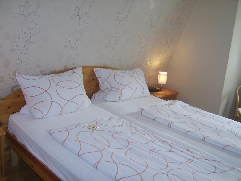Weingut Matthias Dauns Apartment Reil Ruang foto